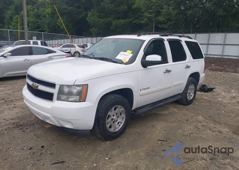 2008 Chevrolet Tahoe Ls z USA, uszkodzony, nr VIN 1GNFC13C58R184900